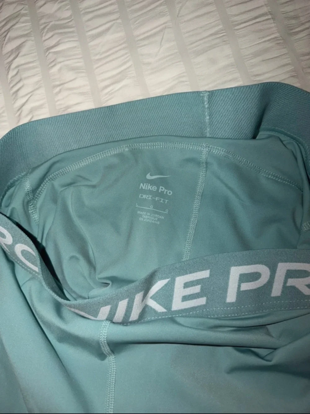 Nike Teal Sports Bra and Pro Shorts Set